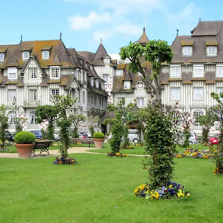 La Maison Du Cavalier Bleu By Interhome * Trouville-sur-Mer