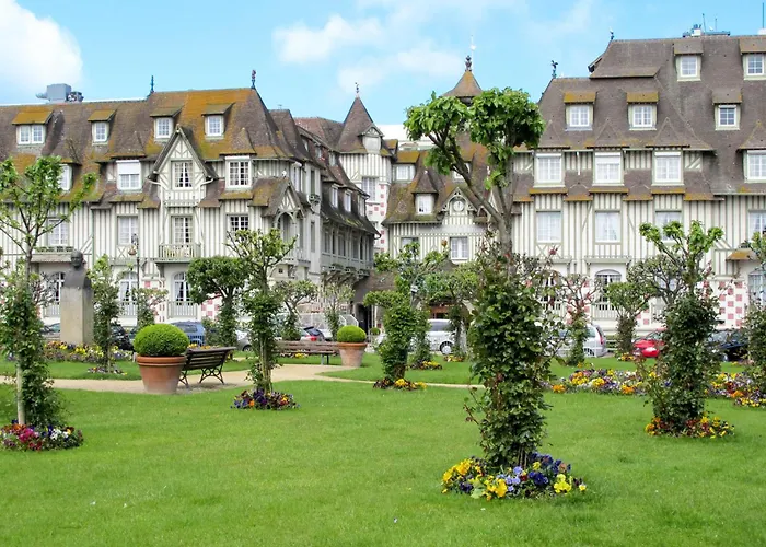 La Maison Du Cavalier Bleu By Interhome * Trouville-sur-Mer